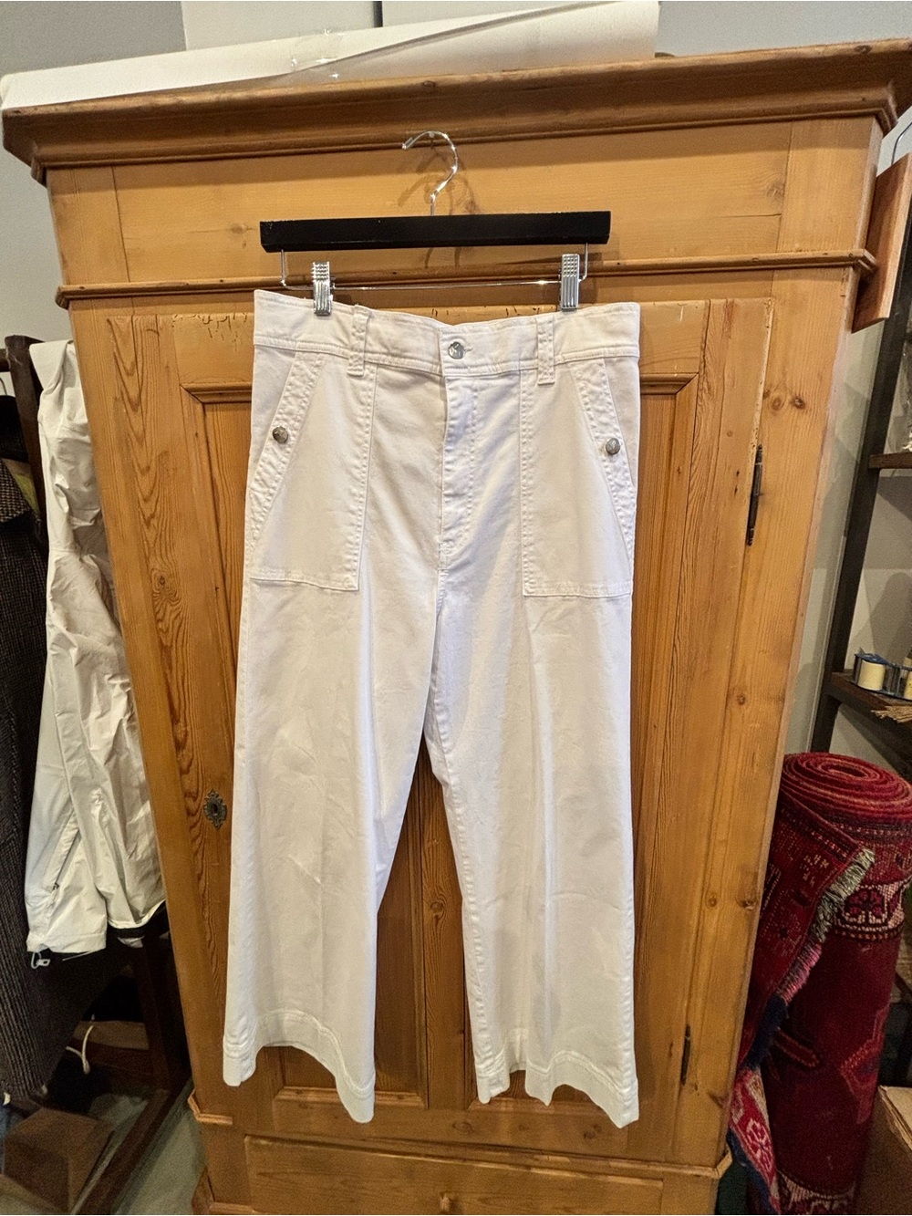 Vilagallo Cream Straight-Leg Chino Pants